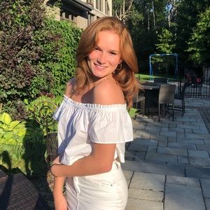 Meet your Posher, Stephanie